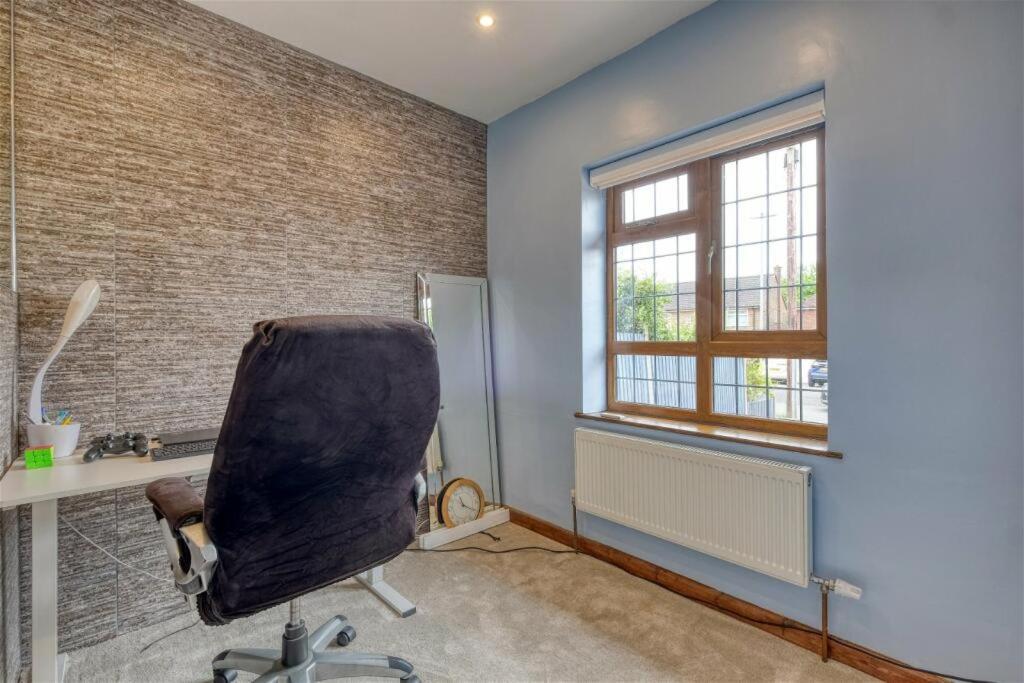 Premium 4br Family W/ Garden Annex And Gym Holiday home *
