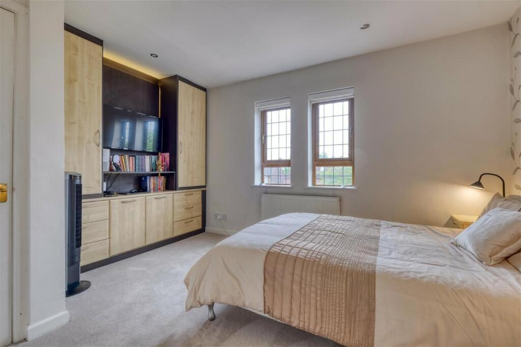 Holiday home Premium 4br Family W/ Garden Annex And Gym Birmingham