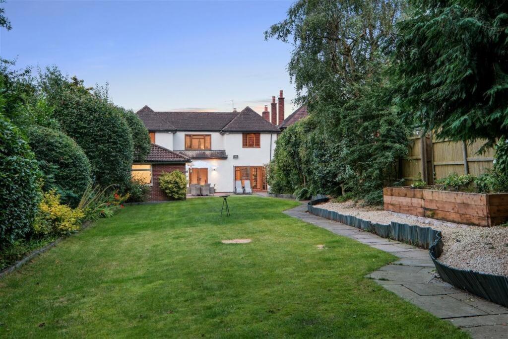Premium 4br Family W/ Garden Annex And Gym Holiday home Birmingham