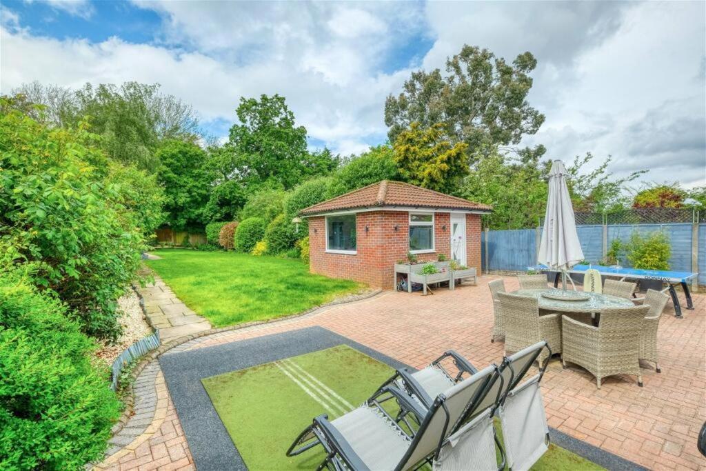 Premium 4br Family W/ Garden Annex And Gym *