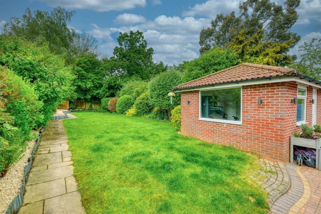 Holiday home Premium 4br Family W/ Garden Annex And Gym